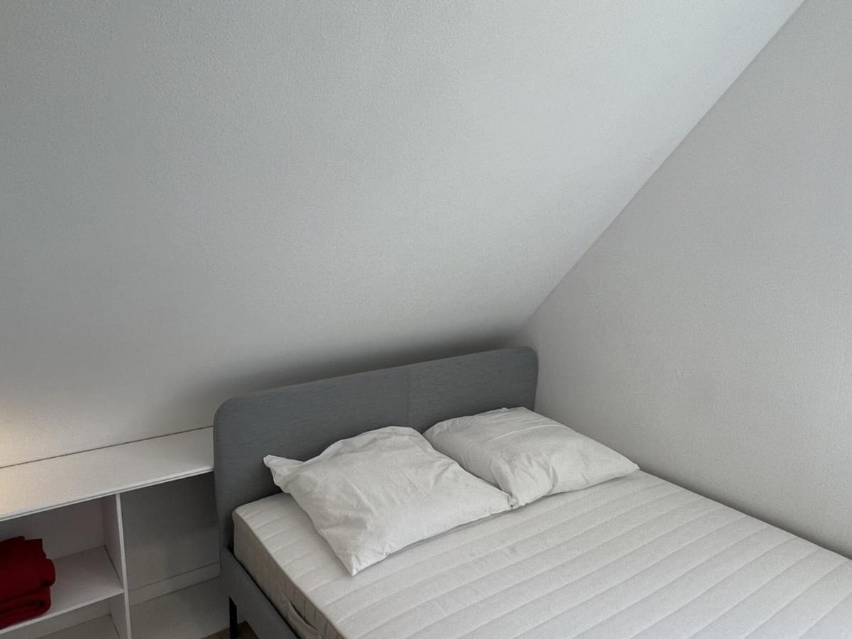 2 Pieces En Bord De Avec Acces Direct A La De Cabourg, Proche Thalassotherapie - Fr-1-487-336 * Cabourg